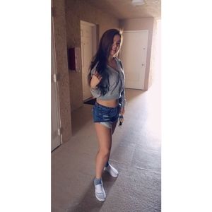 Meet your Posher, Pham